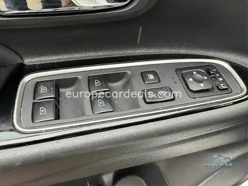 Mitsubishi Plug-in Hybrid Outlander