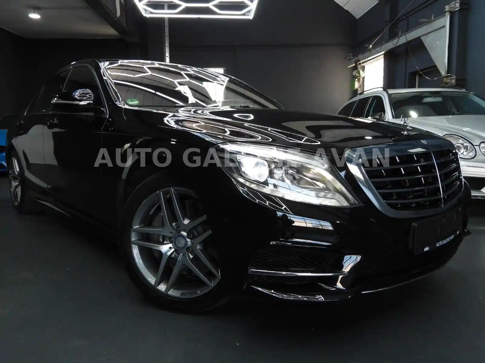 Mercedes-Benz S 500