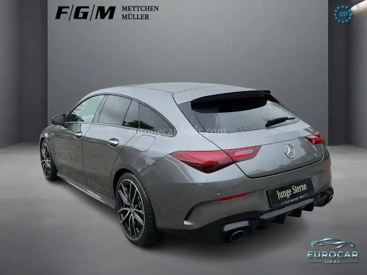 Mercedes-Benz CLA 35 AMG Shooting Brake