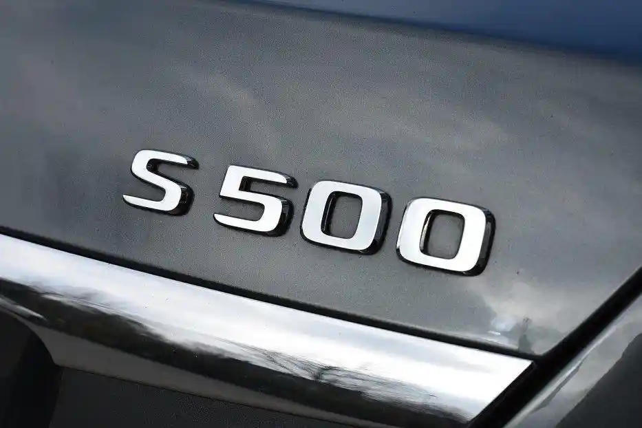 Mercedes-Benz S 500