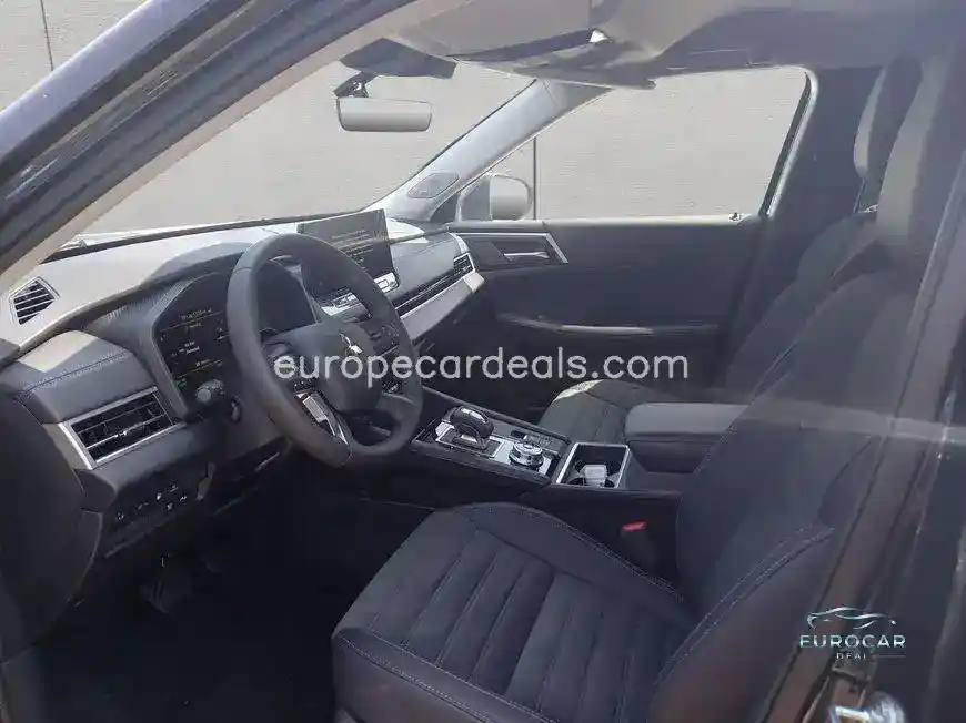 Mitsubishi Plug-in Hybrid Outlander