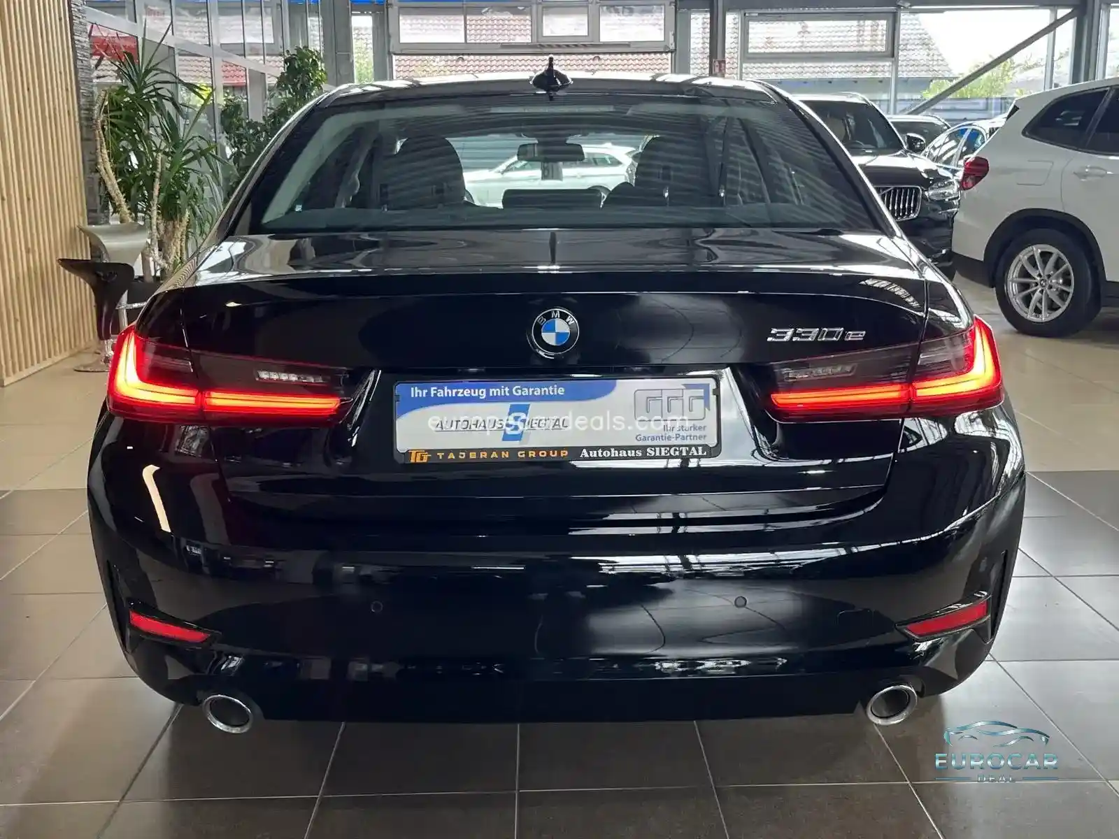 BMW 330