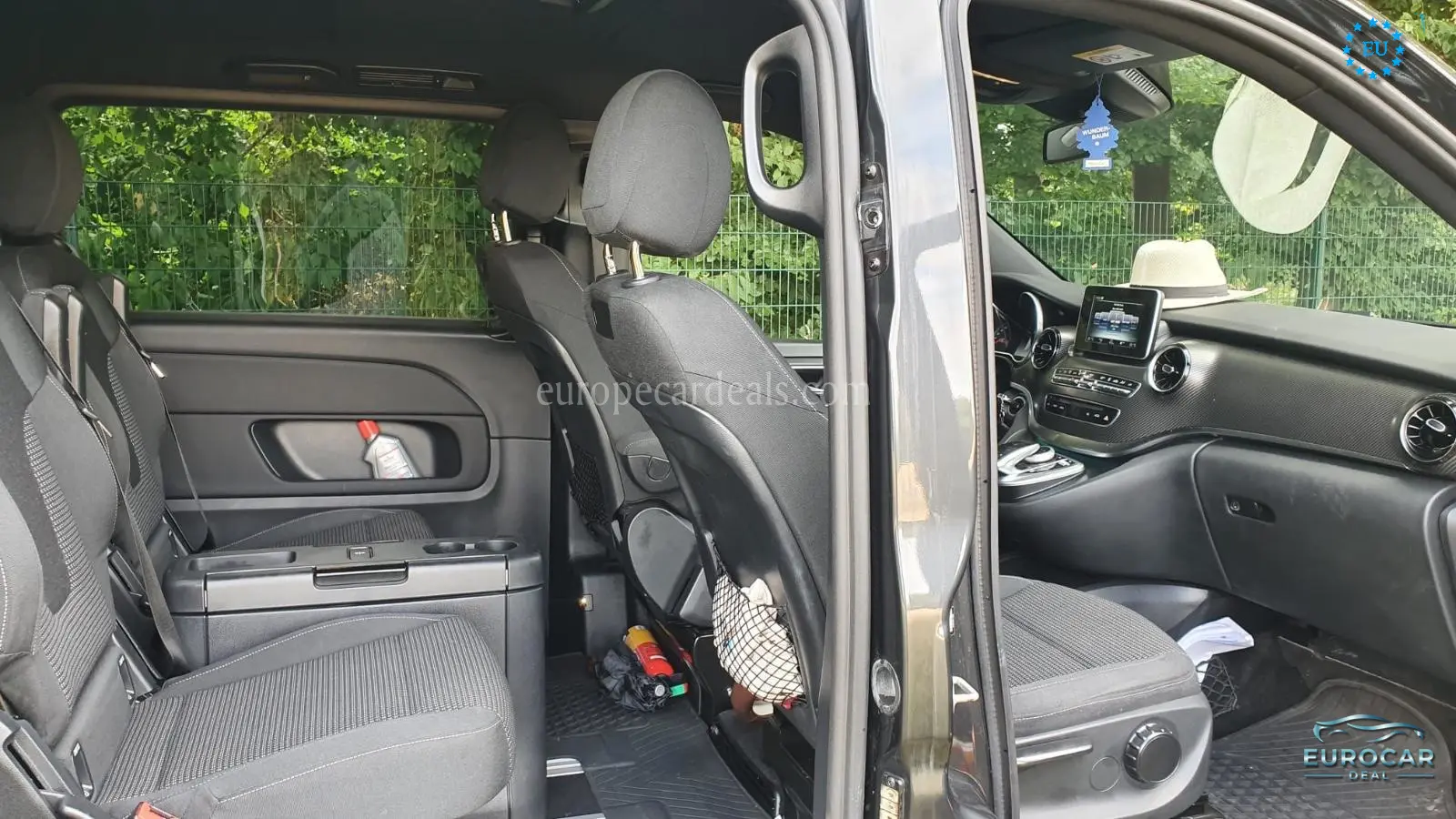 Mercedes-Benz V 220