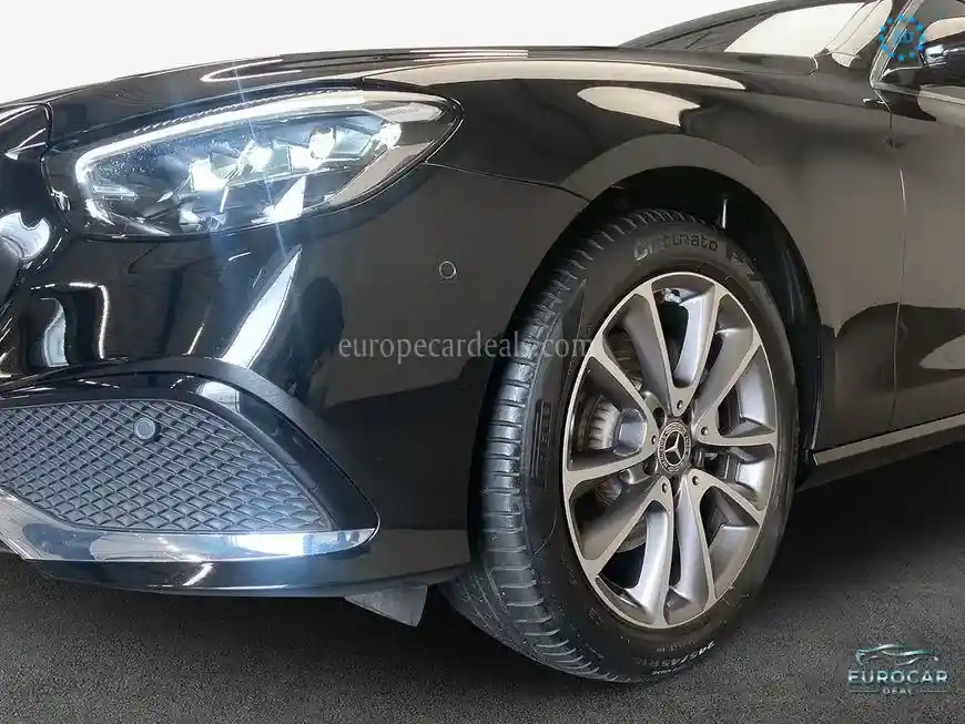 Mercedes-Benz E 200