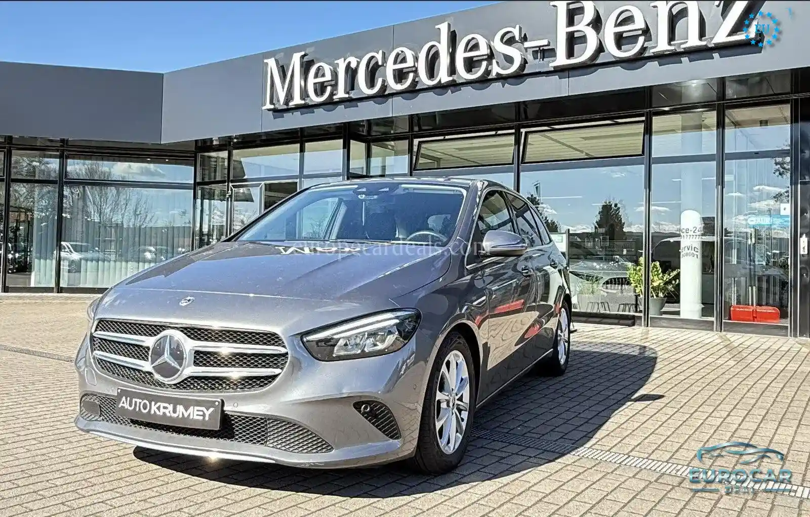 Mercedes-Benz B 180