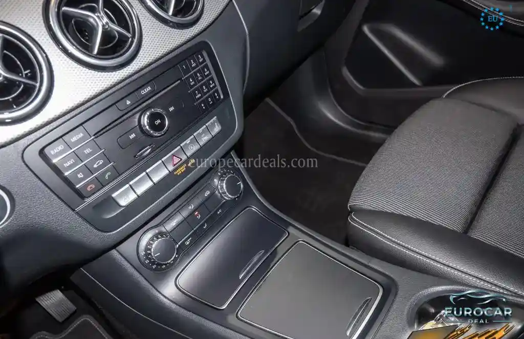 Mercedes-Benz B 220