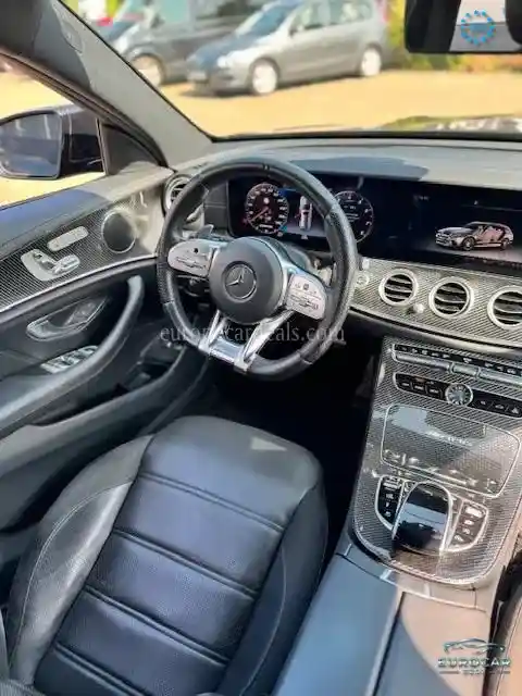 Mercedes-Benz E 63 AMG
