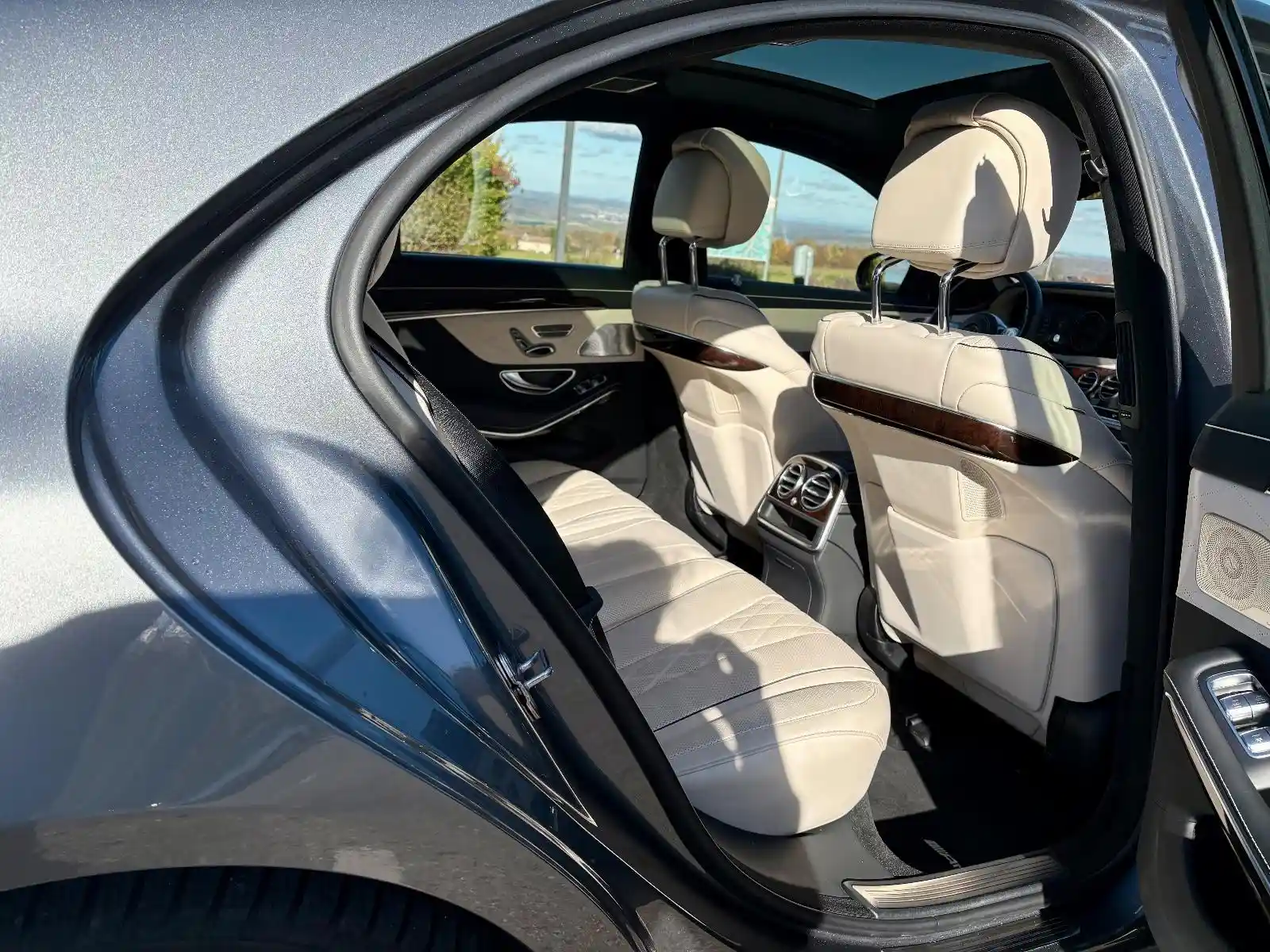 Mercedes-Benz S 560