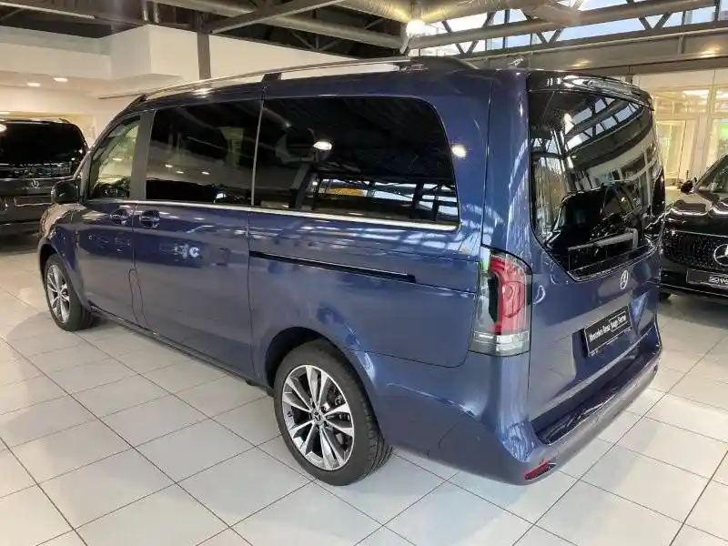 Mercedes-Benz V 250