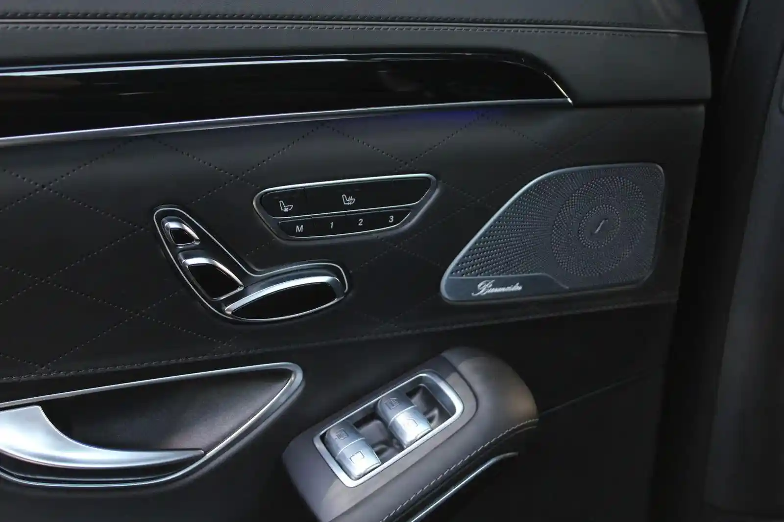 Mercedes-Benz S 500