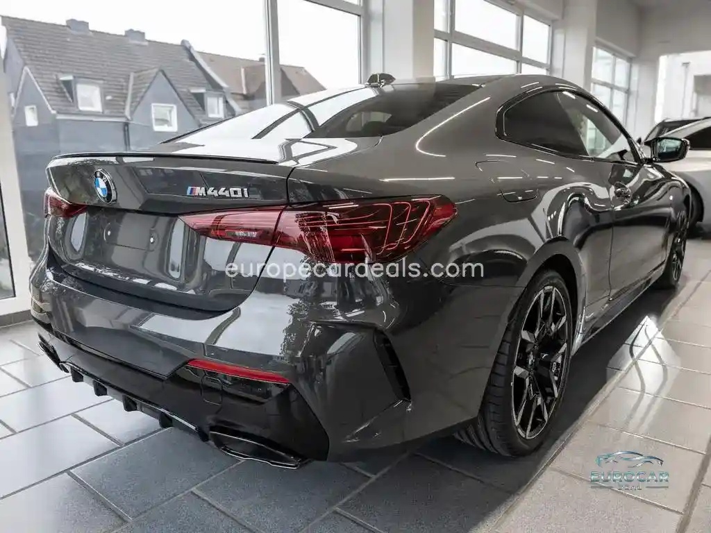 BMW M440