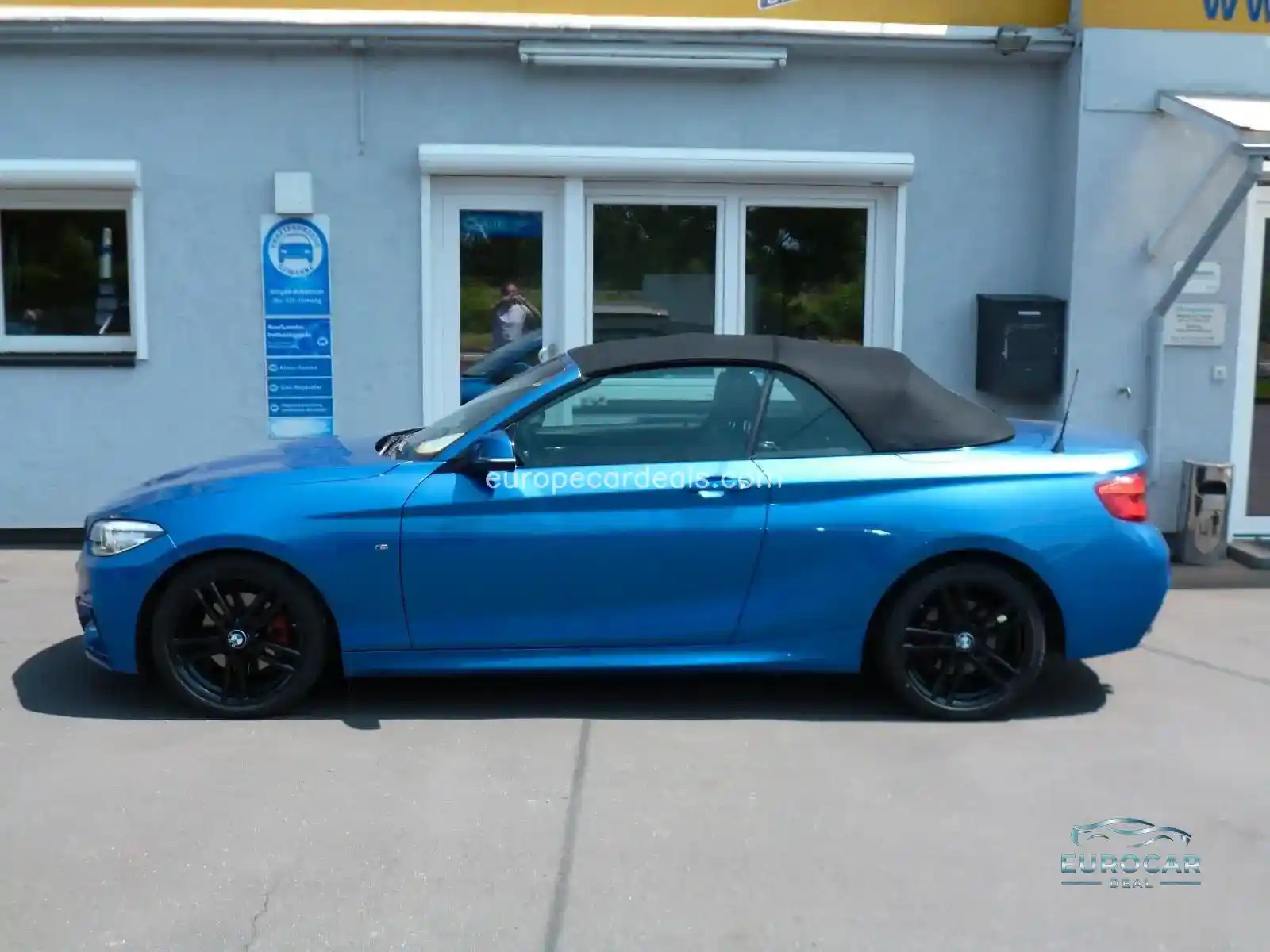 BMW 220