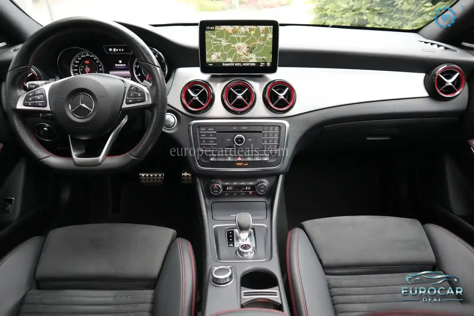 Mercedes-Benz CLA 45 AMG Shooting Brake
