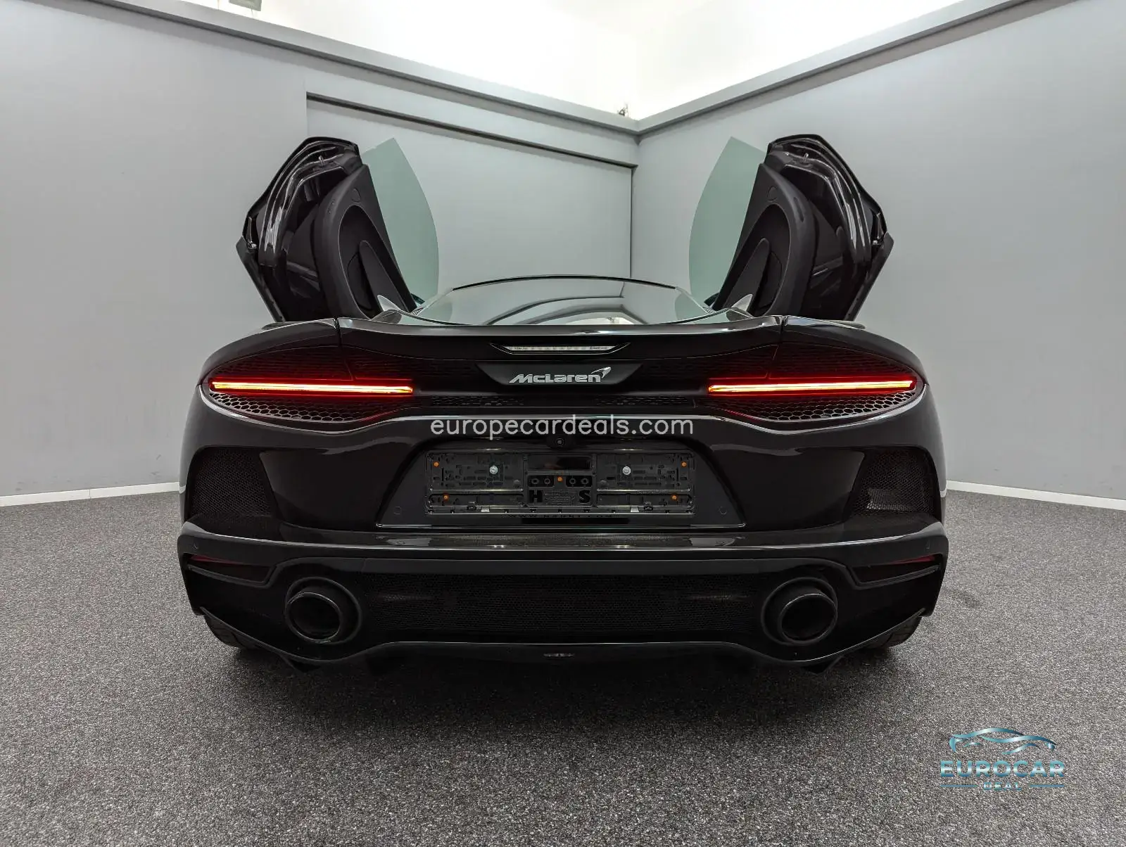 McLaren GT