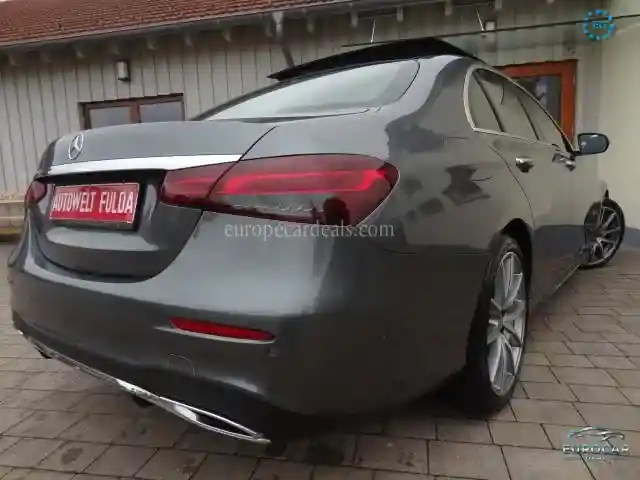 Mercedes-Benz E 400