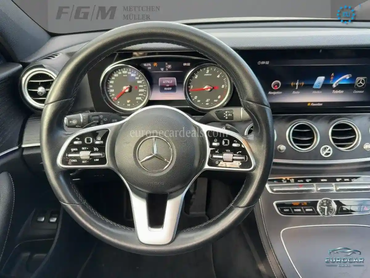 Mercedes-Benz E 220