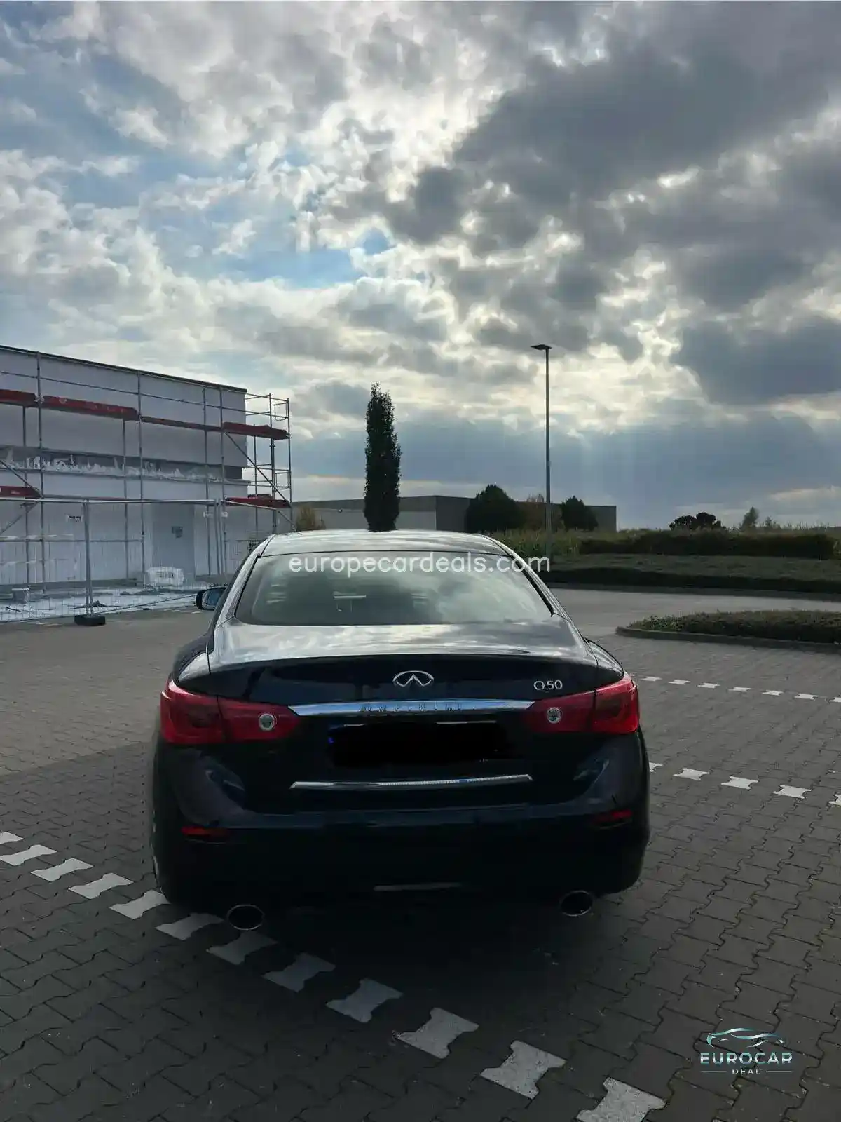 Infiniti Q50