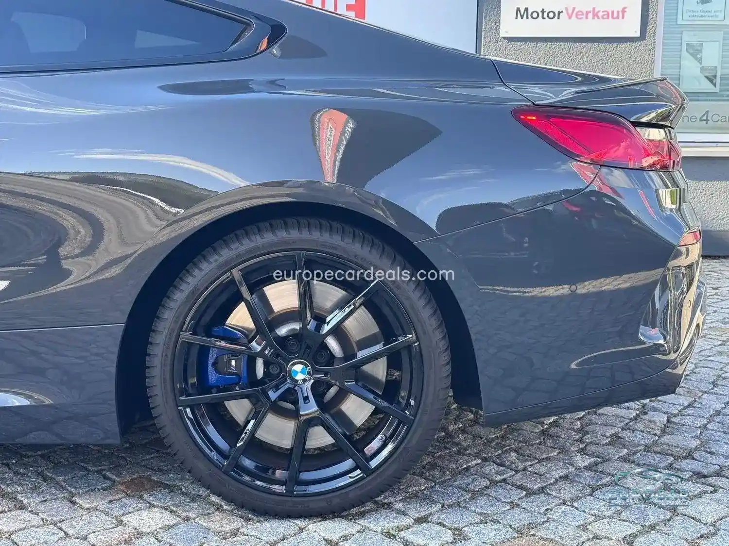 BMW 840