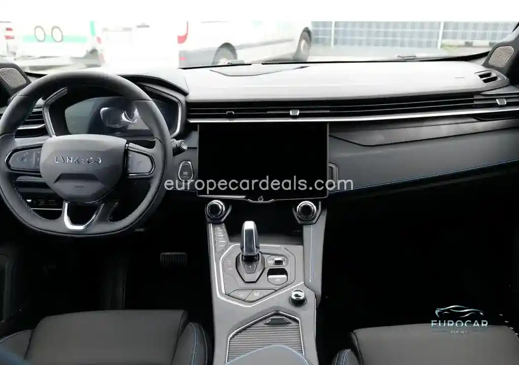 Lynk&Co 01