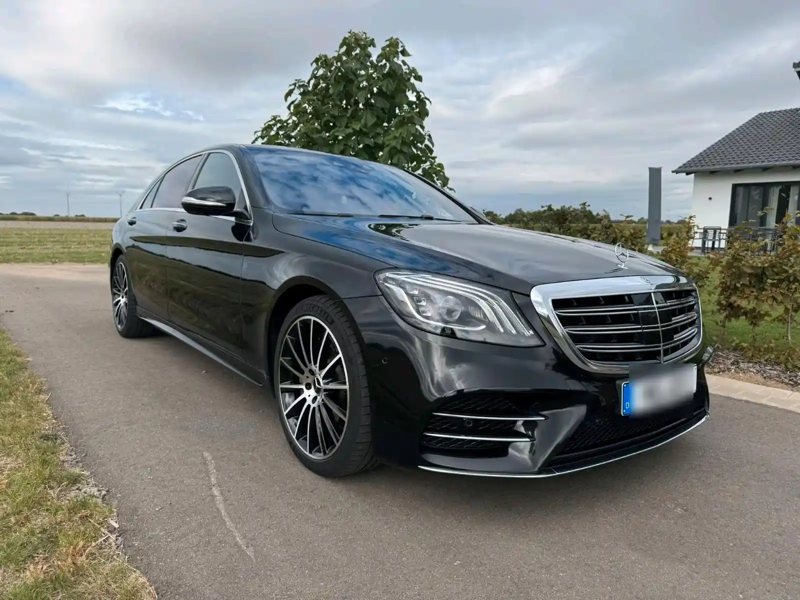 Mercedes-Benz S 560