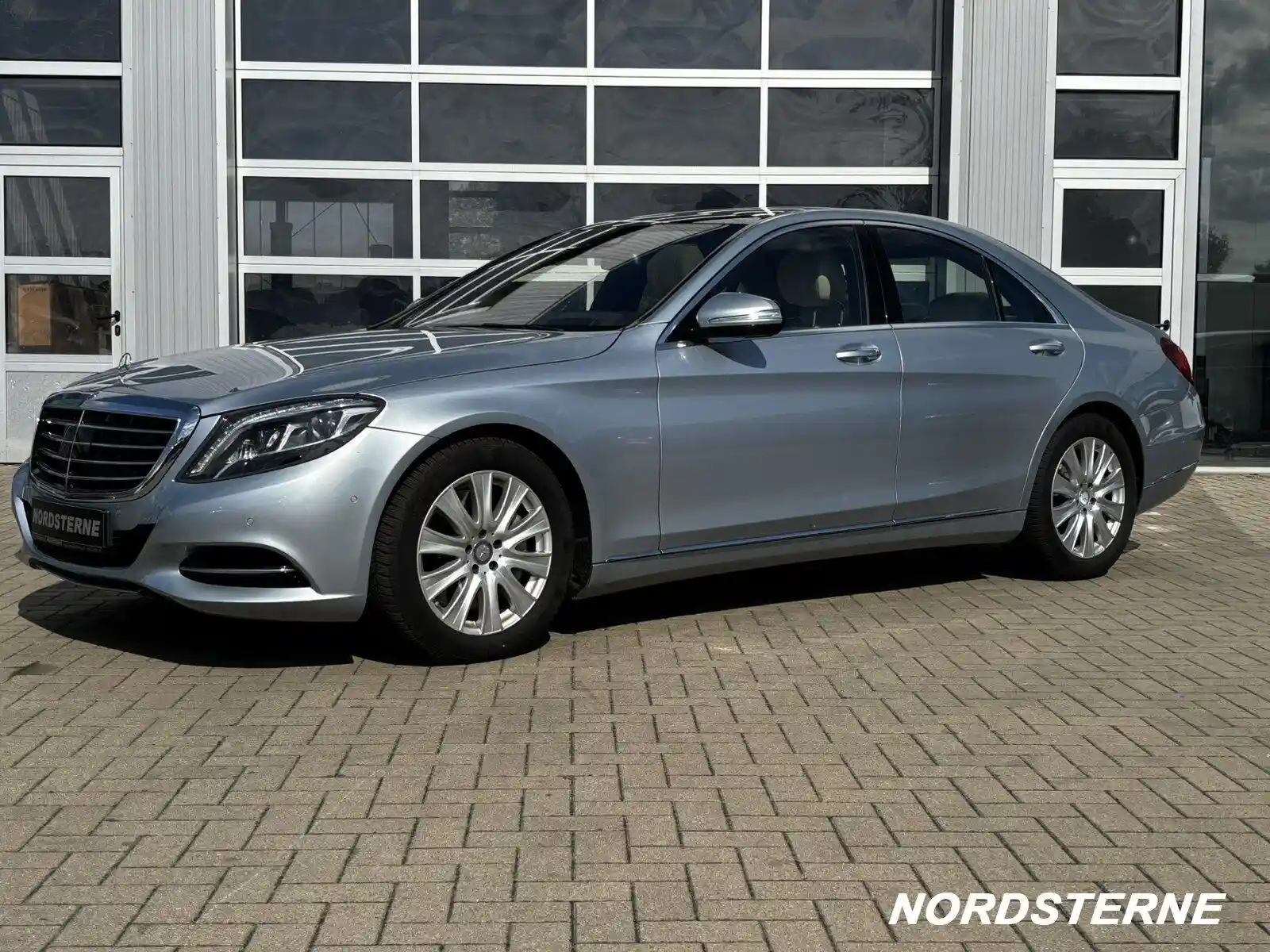Mercedes-Benz S 500