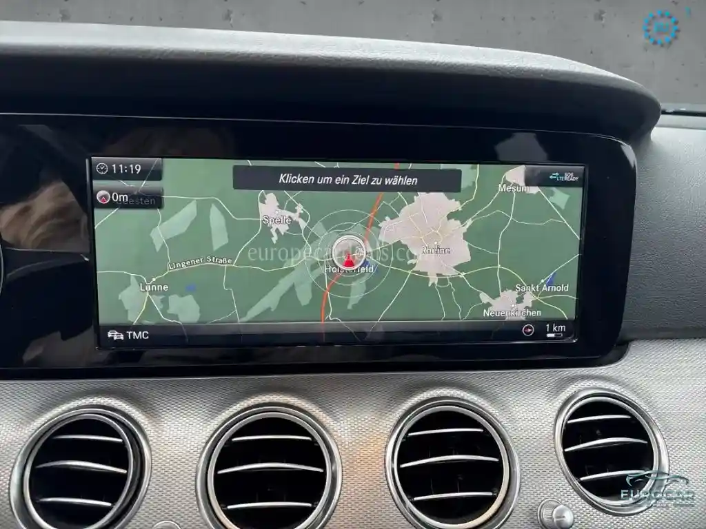 Mercedes-Benz E 220