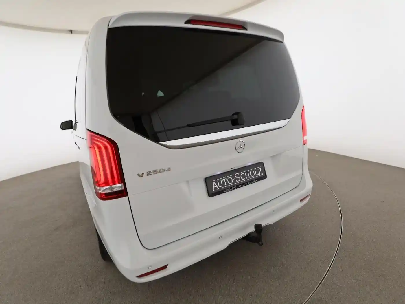 Mercedes-Benz V 250