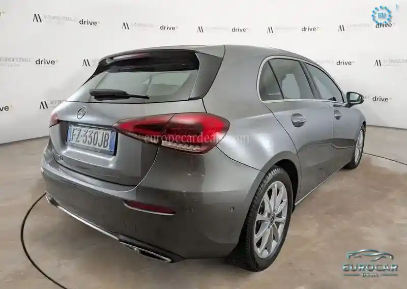 Mercedes-Benz A 180