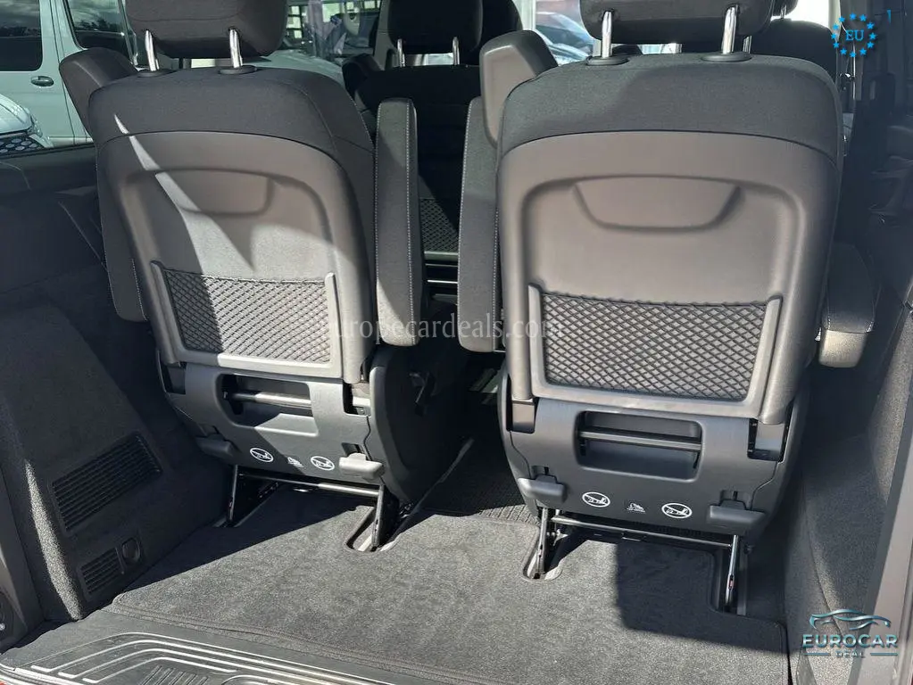 Mercedes-Benz V 220
