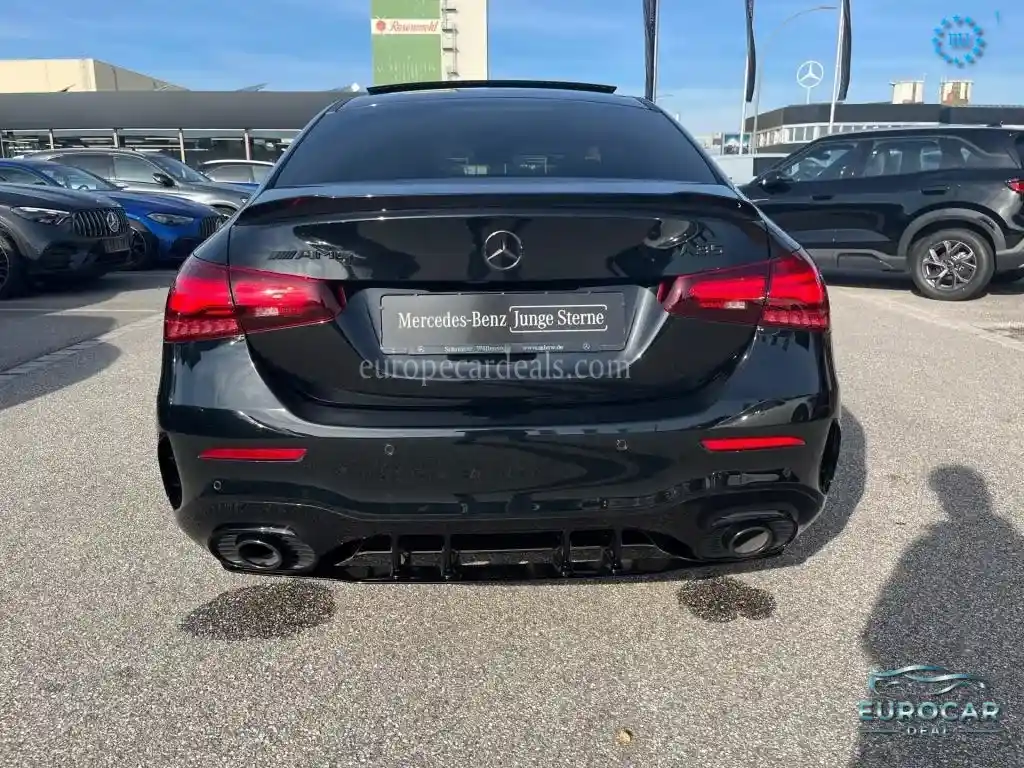 Mercedes-Benz A 35 AMG