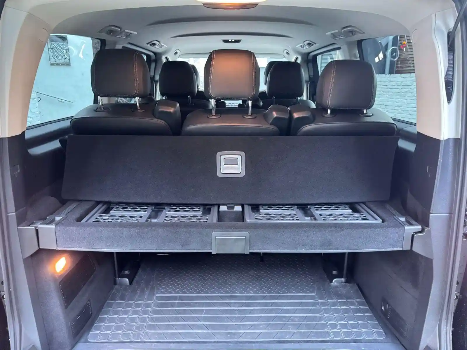 Mercedes-Benz V 250