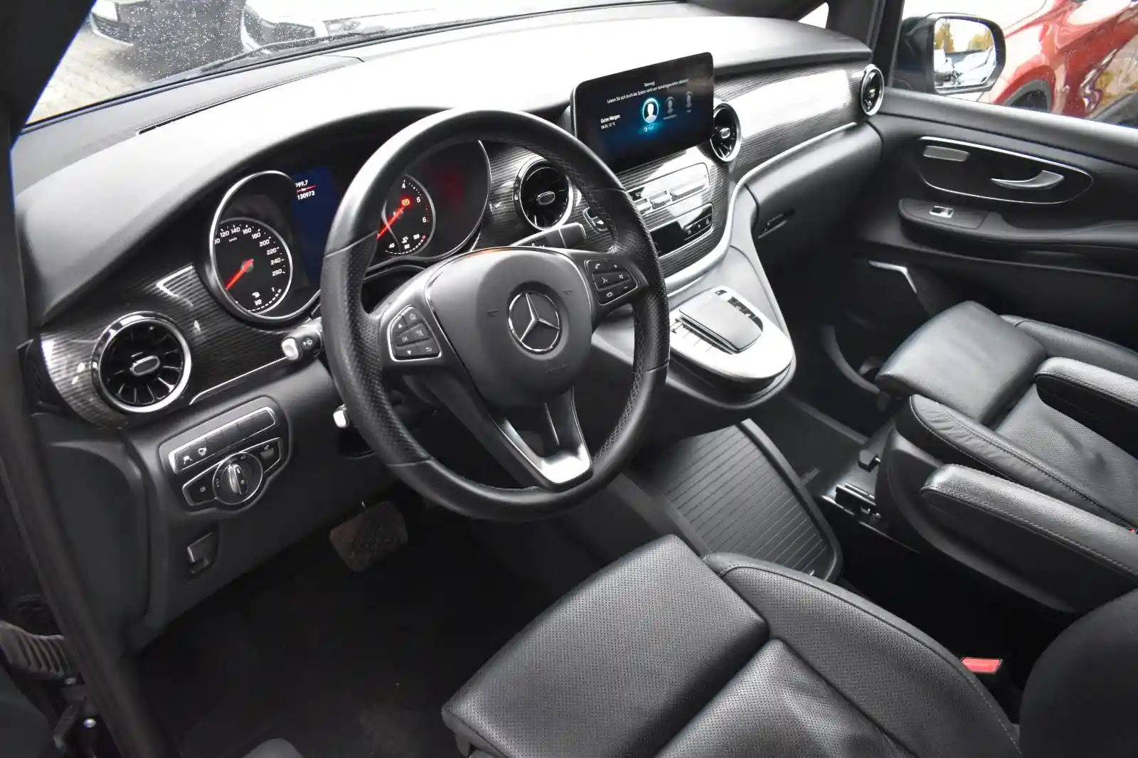 Mercedes-Benz V 250