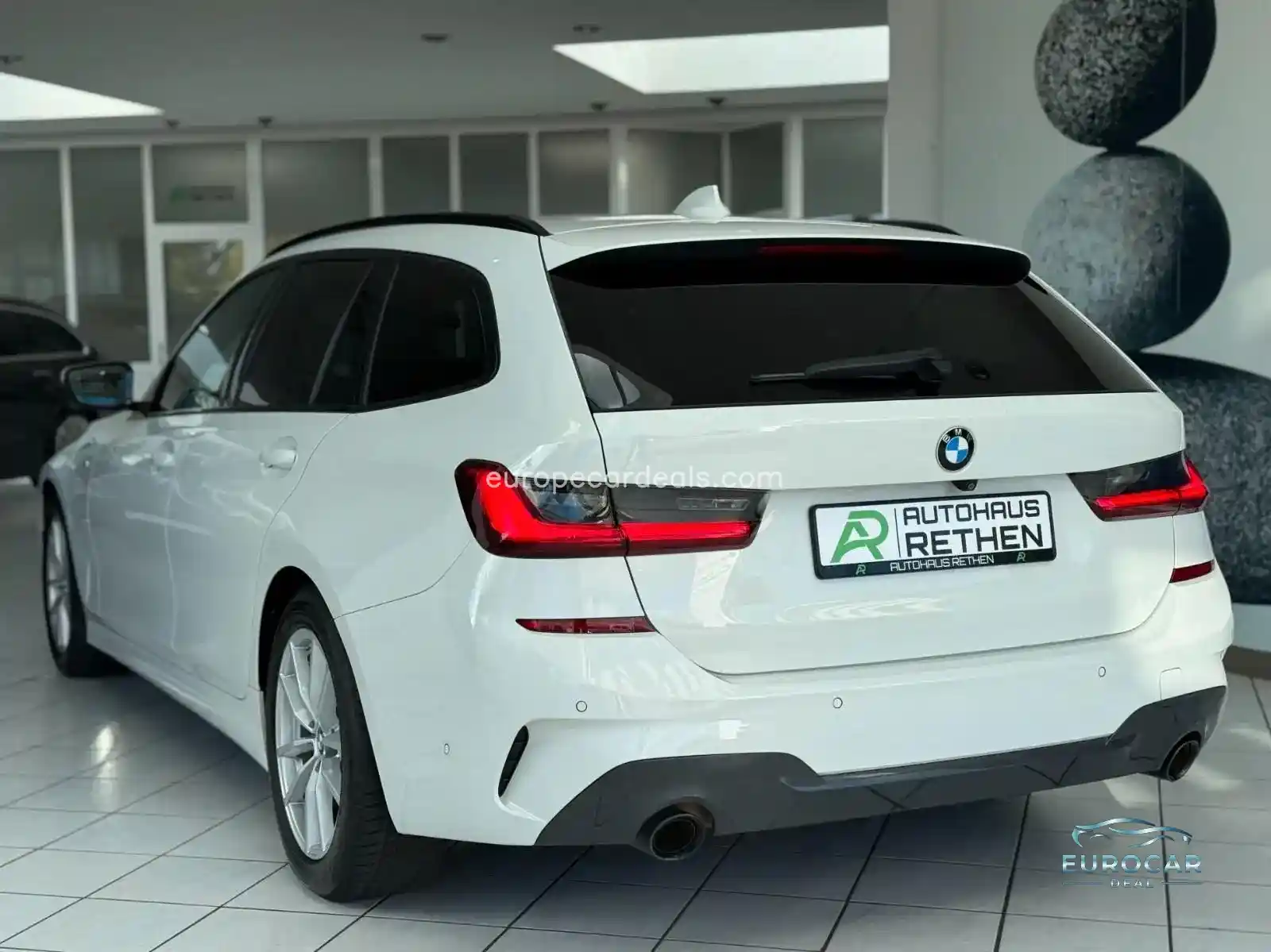 BMW 330