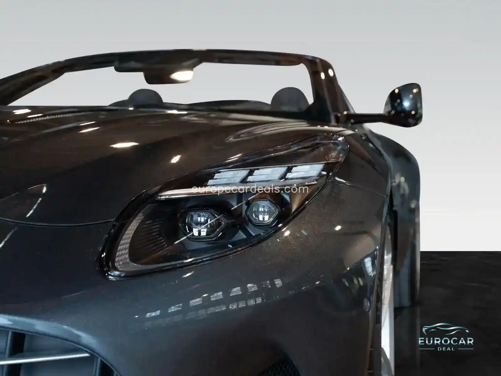 Aston Martin DB12