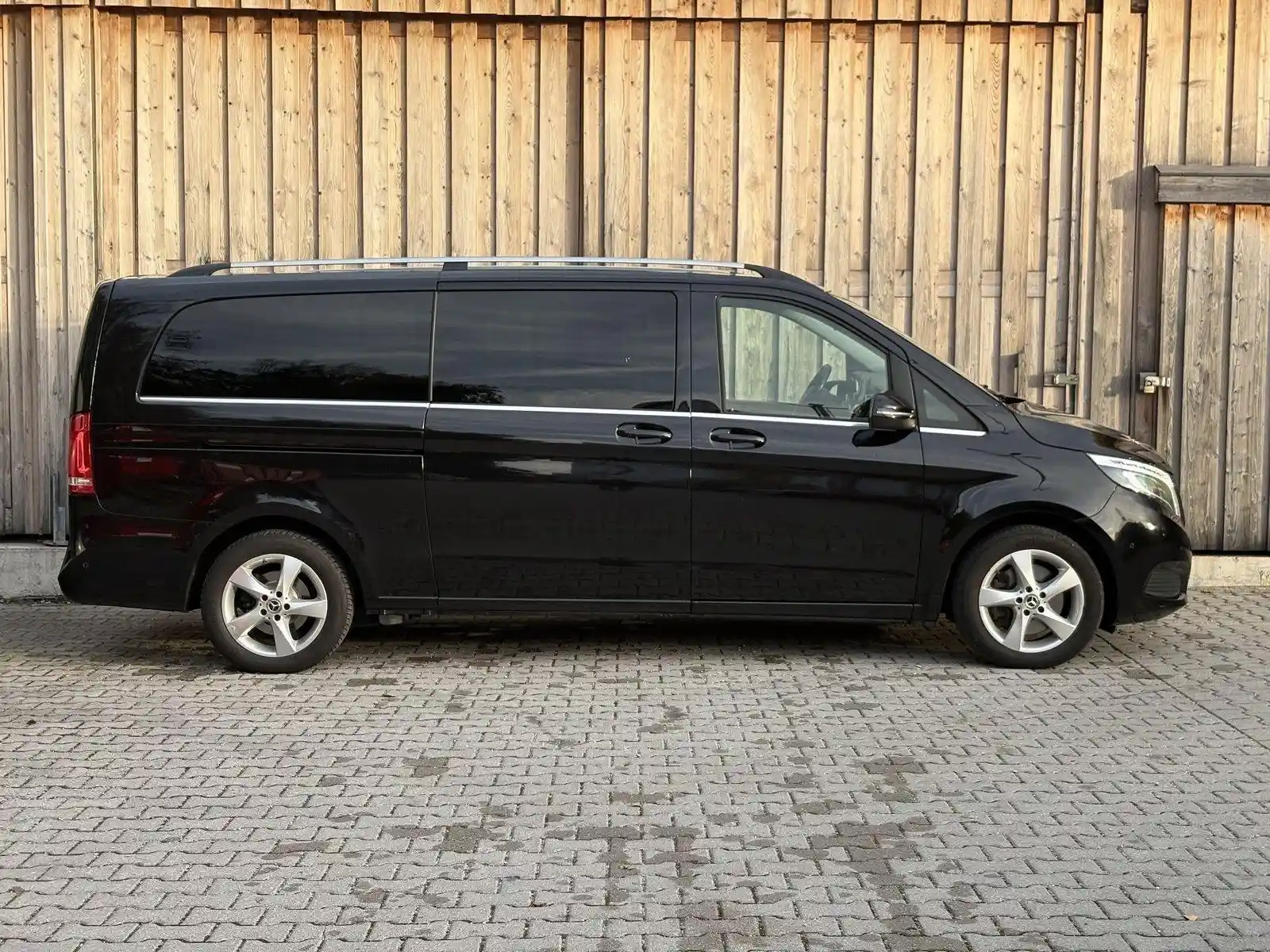 Mercedes-Benz V 250