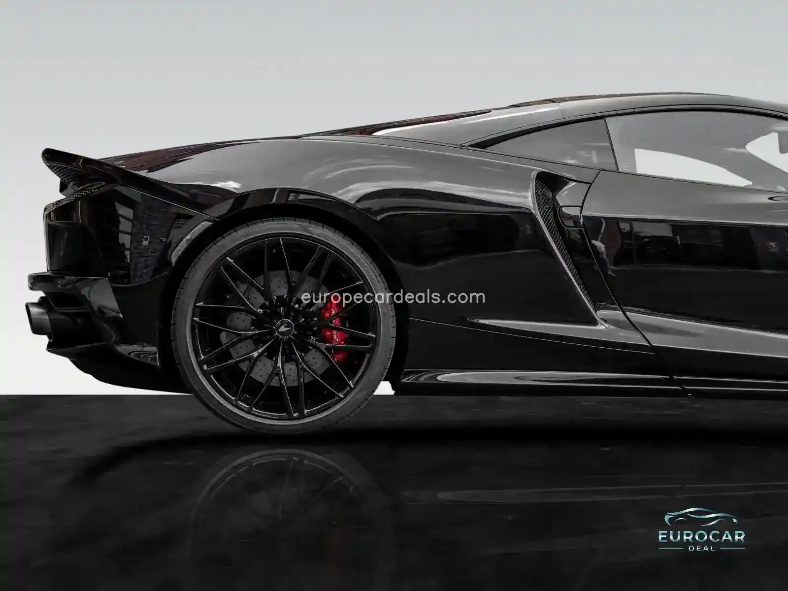 McLaren GT