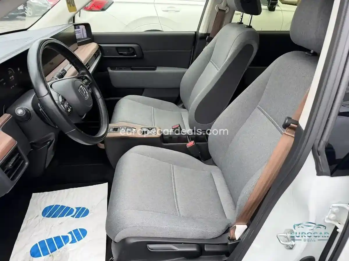 Honda e