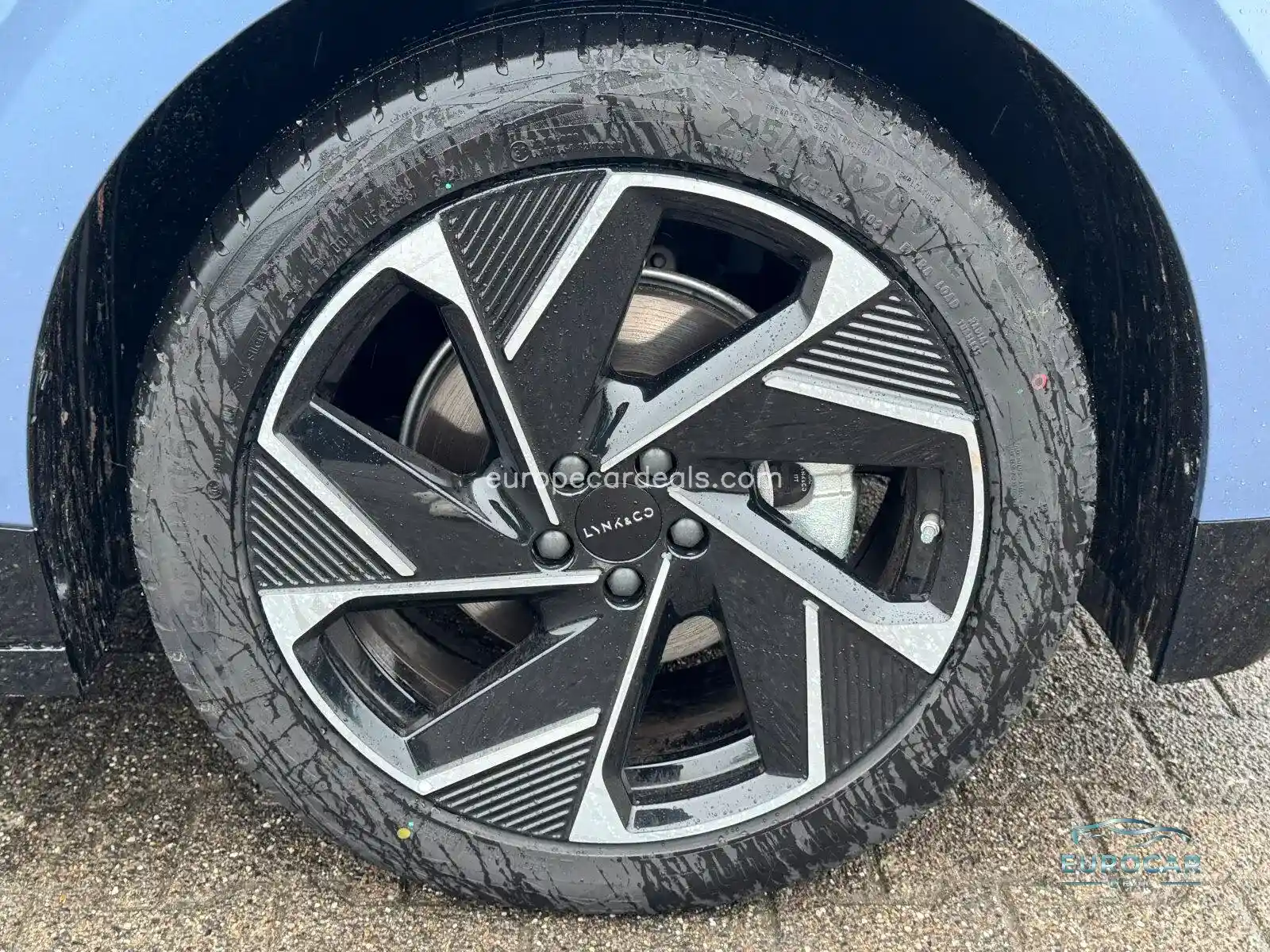 Lynk&Co 02