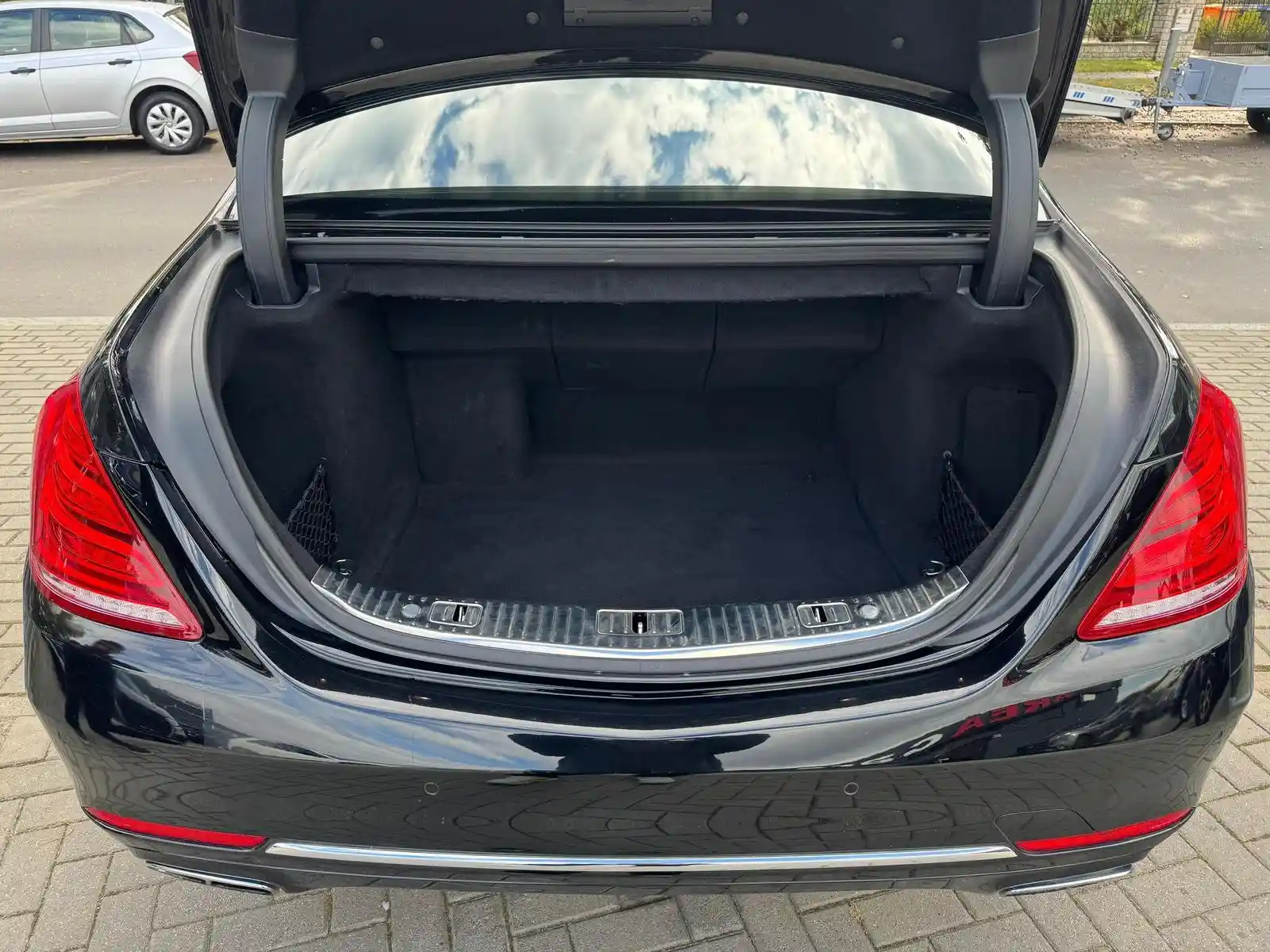 Mercedes-Benz S 600