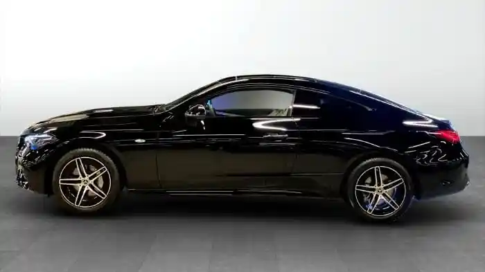 Mercedes-Benz CLE 300