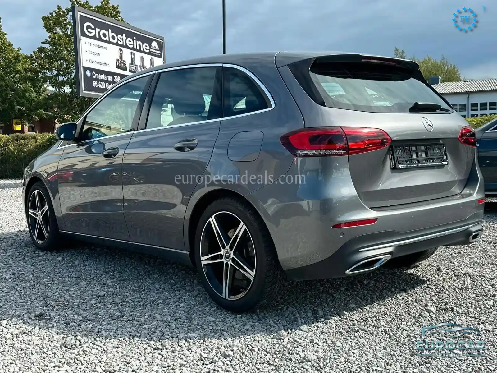 Mercedes-Benz B 220