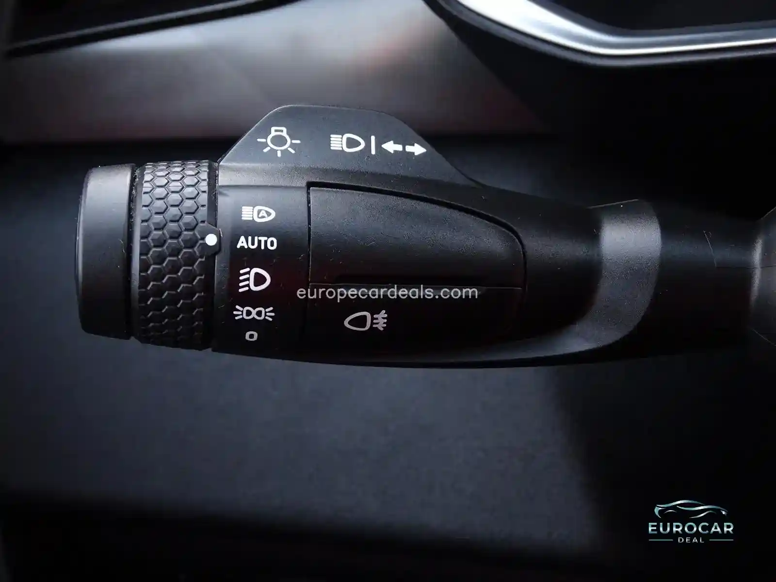 Lynk&Co 01