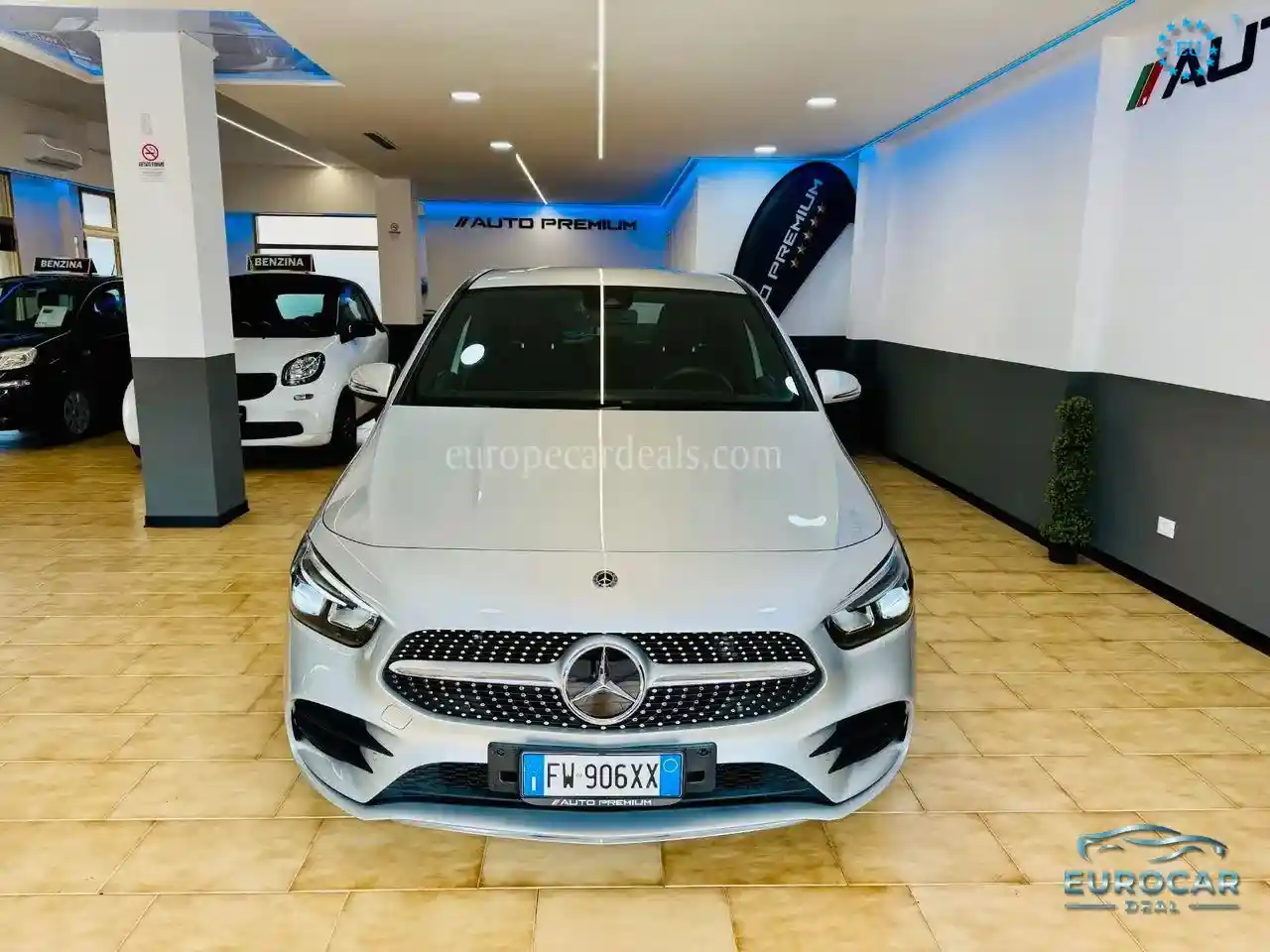 Mercedes-Benz B 180