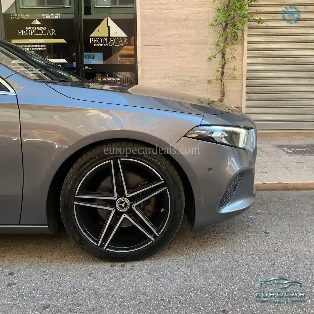 Mercedes-Benz A 200