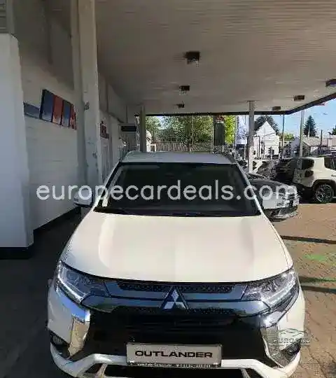 Mitsubishi Plug-in Hybrid Outlander
