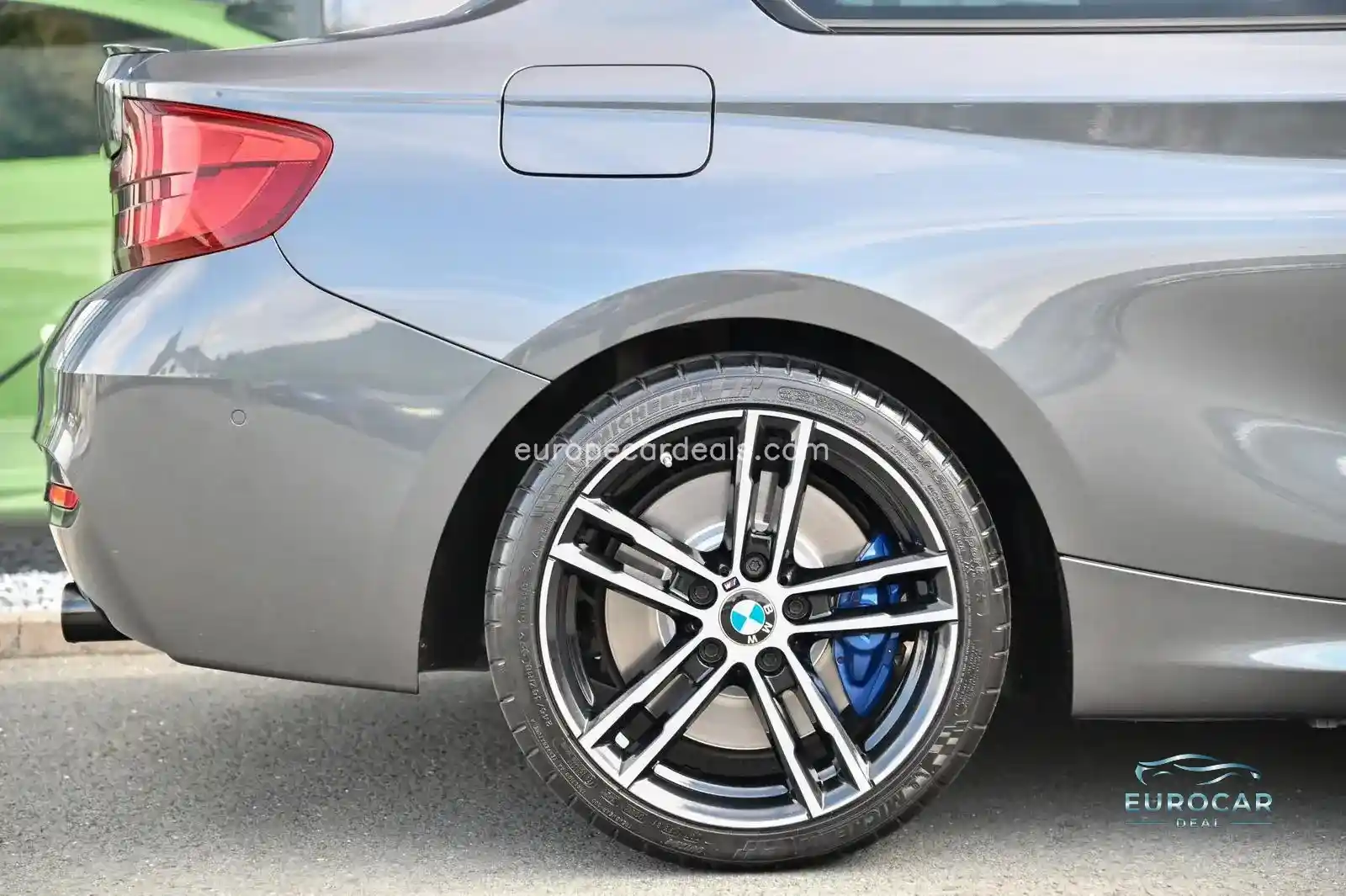 BMW M240i