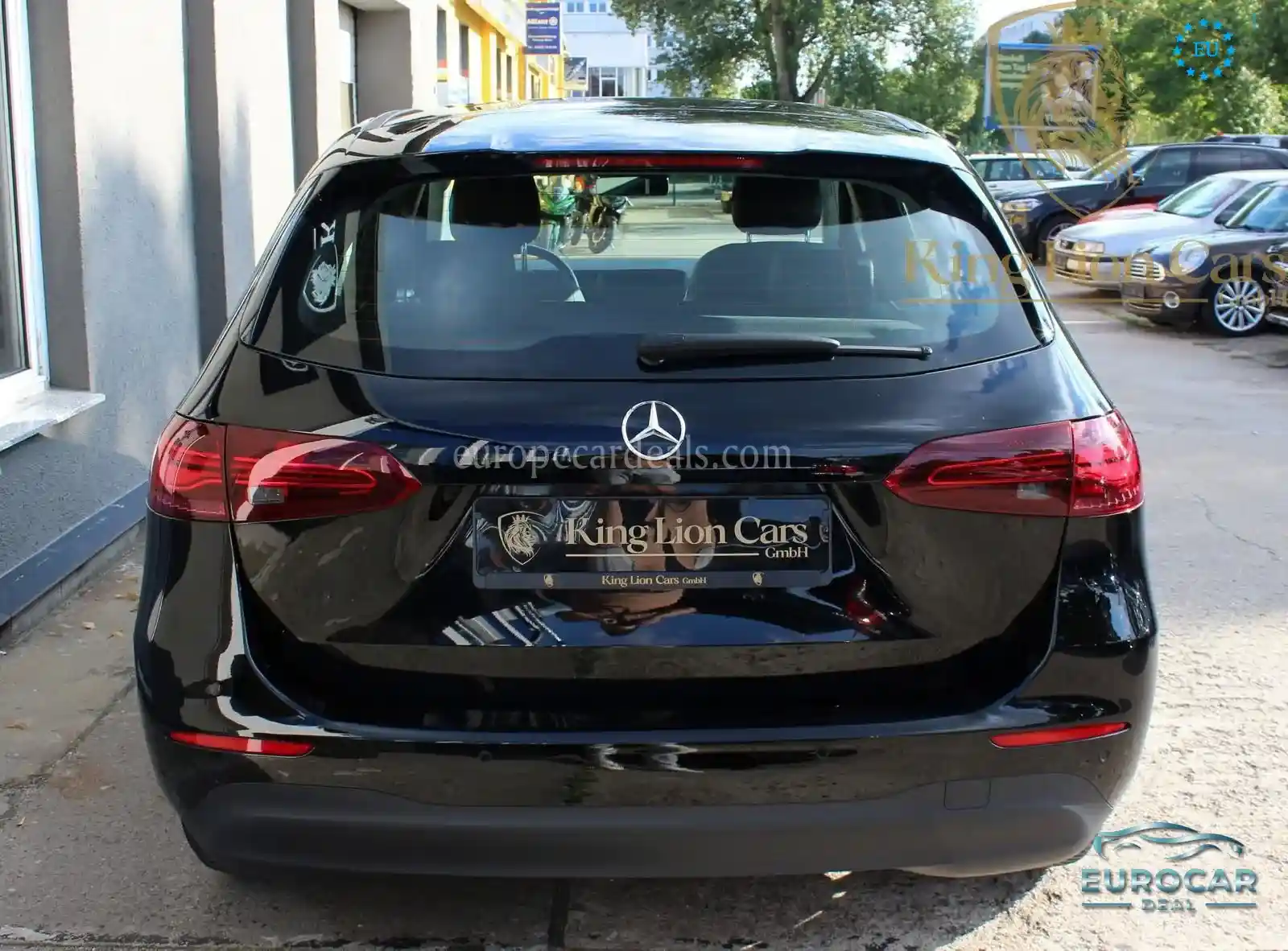 Mercedes-Benz B 180