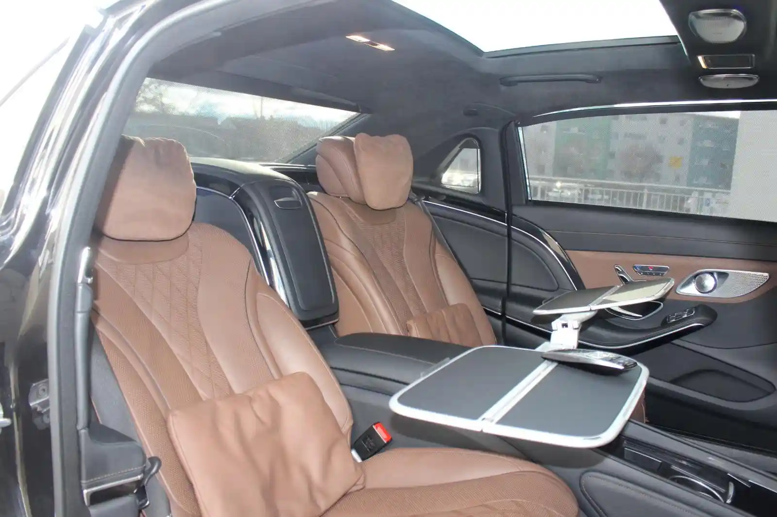 Mercedes-Benz S 560