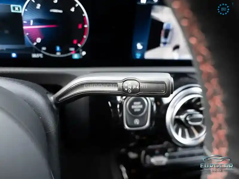 Mercedes-Benz A 220