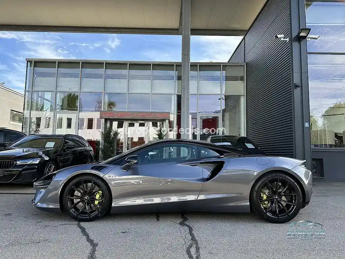 McLaren Artura